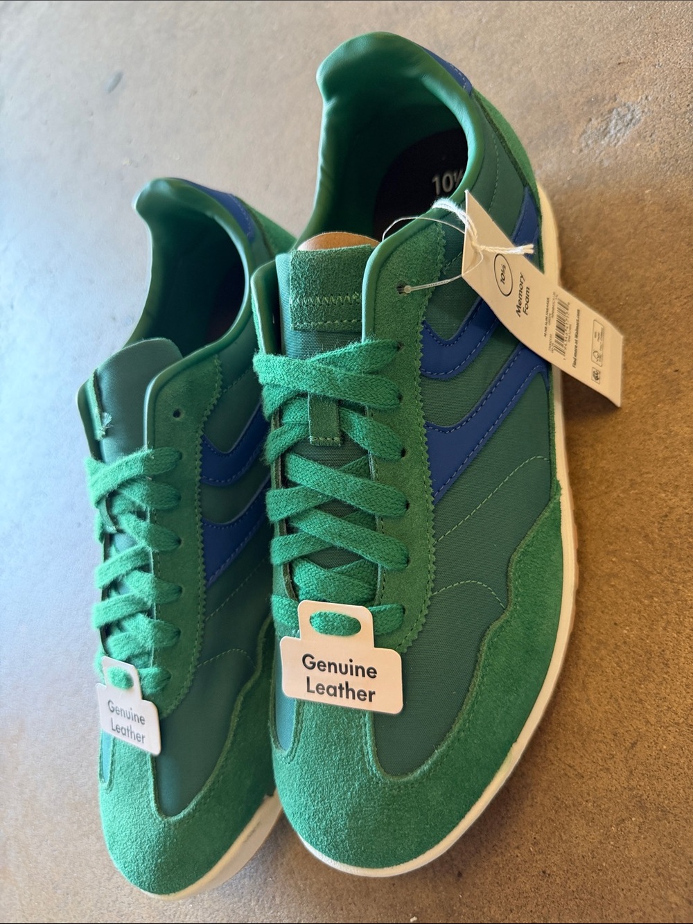 No Boundaries Green and Blue Retro Runner Sneakers. Size 10.5 NEW